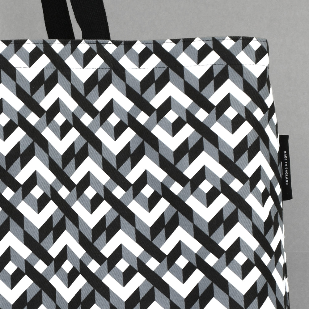 Large Chains Pattern Record Bag