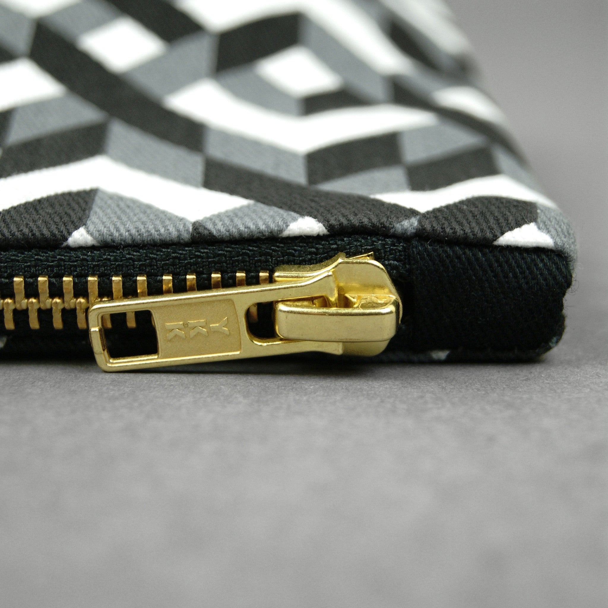 Large Chains Case